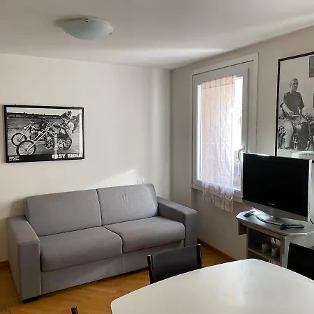 Apartment Gardasee Centro Storico *